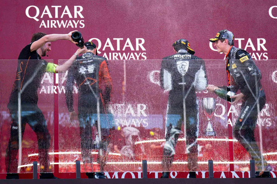 Strong season opener for Van Amersfoort Racing with 1–2 finish in Melbourne